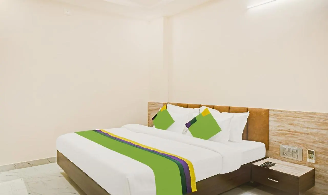 Treebo Paras Raj Near City Palace Udajpur Hotel
